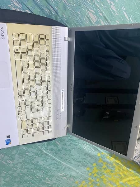 Sony Vaio core i5 , 17 inch laptop 2