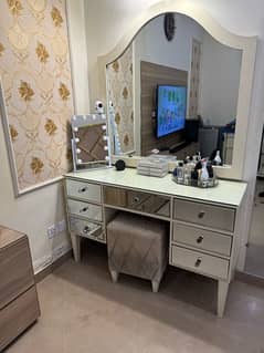 Dressing Table with Mirror