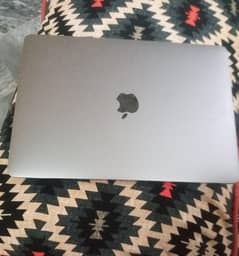 Macbook Pro i5  2017