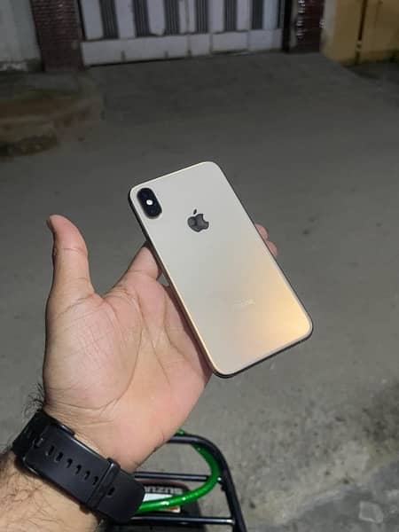 iphone xs 2