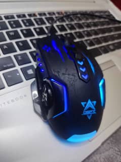 Gaming Mouse with mutiple color of lights