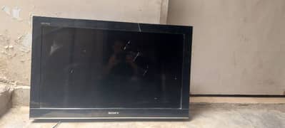 sony lcd 32 inches good condition