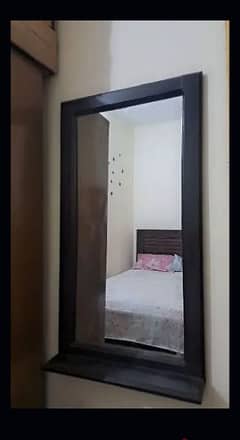 Wall mirror