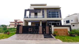 Buy A 10 Marla House For Sale In Formanites Housing Scheme