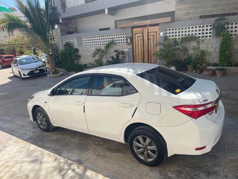 Toyota Corolla Altis 2016 4