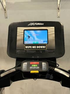 life fitness treadmill  (USA)03201424262