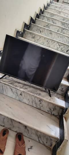 hisense 32 inch Simple L. E. D