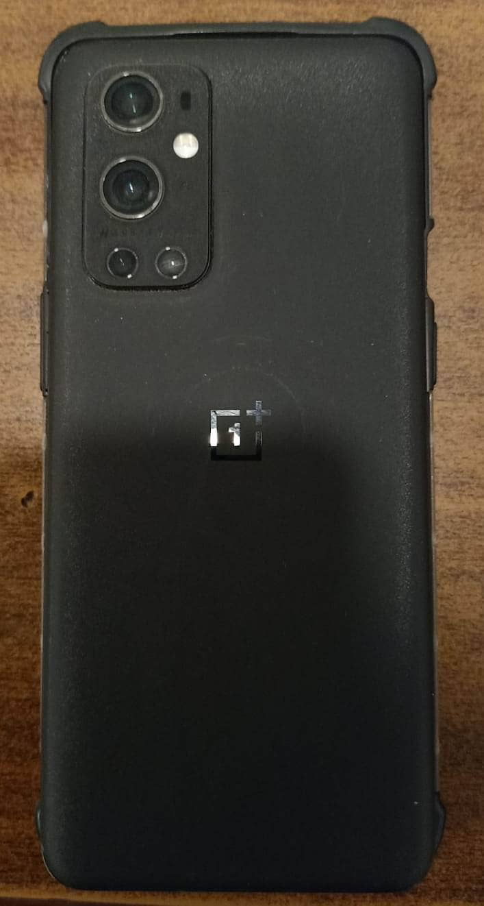 Oneplus 9 pro 8/256 in Black color 3