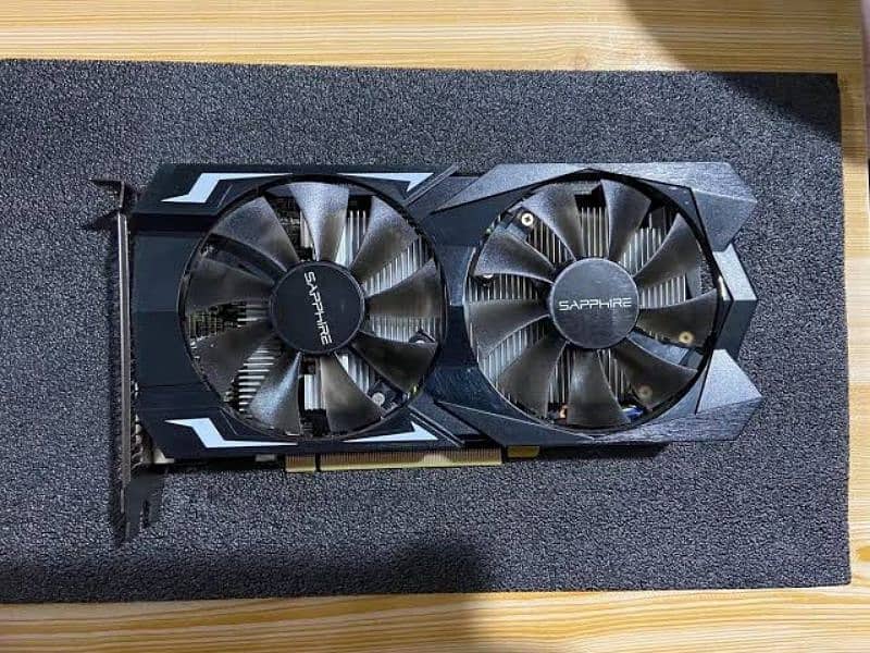 AMD Radeon RX 560 4gb DDR 5 128 bit 1