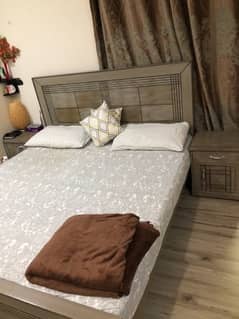 bed set with mattress with side tables (Cheap)