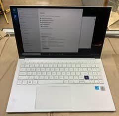 Latitude x 360 /Intel core i7/RAM 32 GB DDR4/ SSD 512 GB