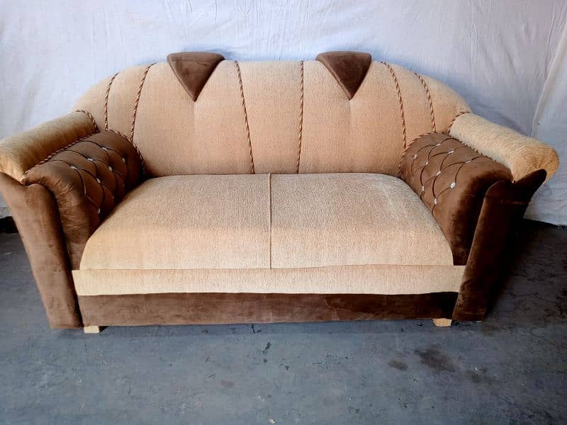 Sofa set for sale in best condition 1