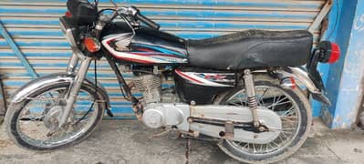 Honda cg 125 (2015 model)