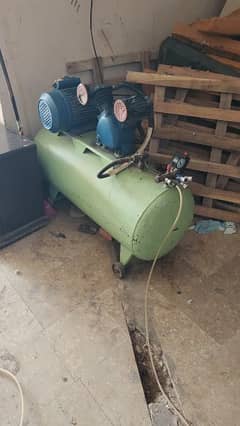 Air compressor with Two Hrs power motor