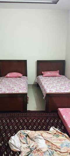 Single Bed per bed  8000