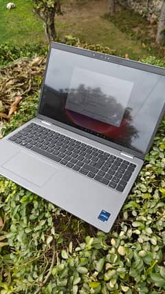 Dell precision 3570 / Core i7 /12th Generation