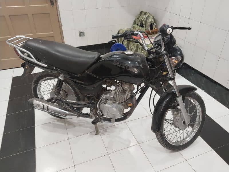 Suzuki Gd110 2014 model Islamabad number lush condition 2