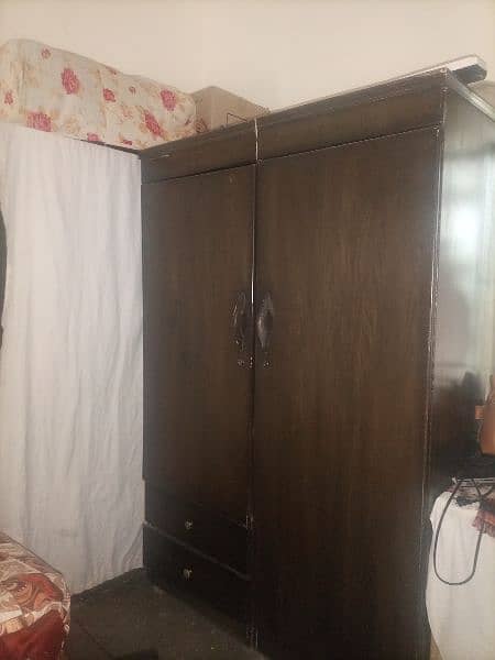 wooden wardrobe 0