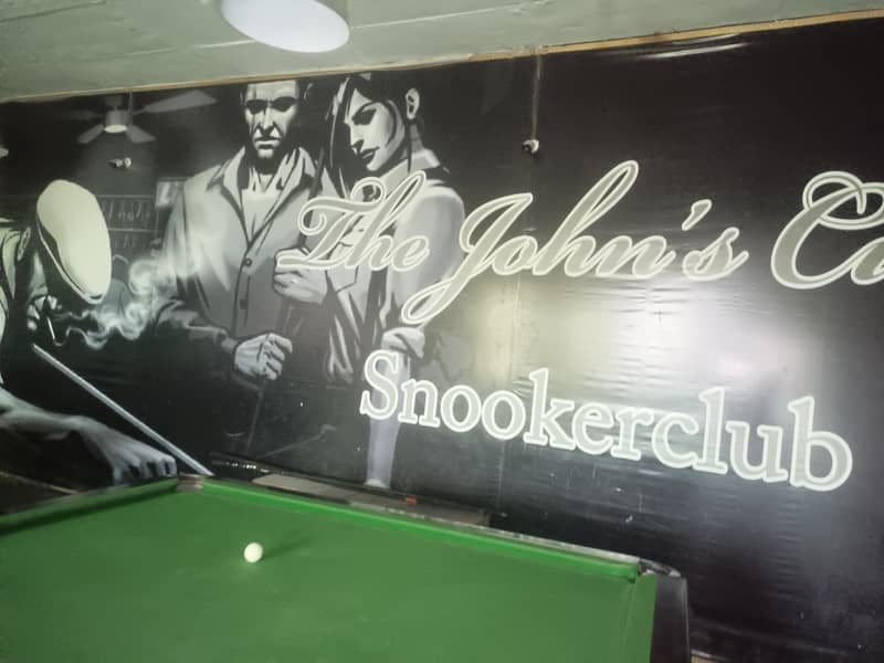 Full Setup Snooker tables,cue,fan 3