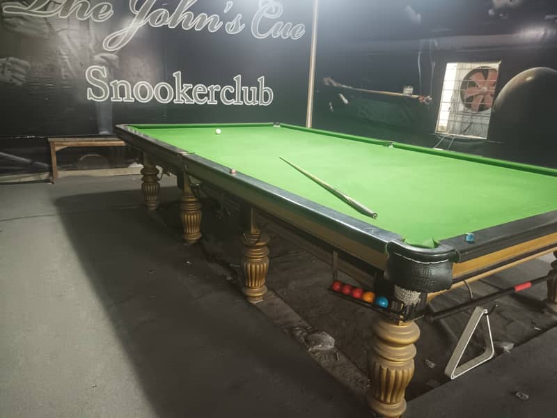 Full Setup Snooker tables,cue,fan 14