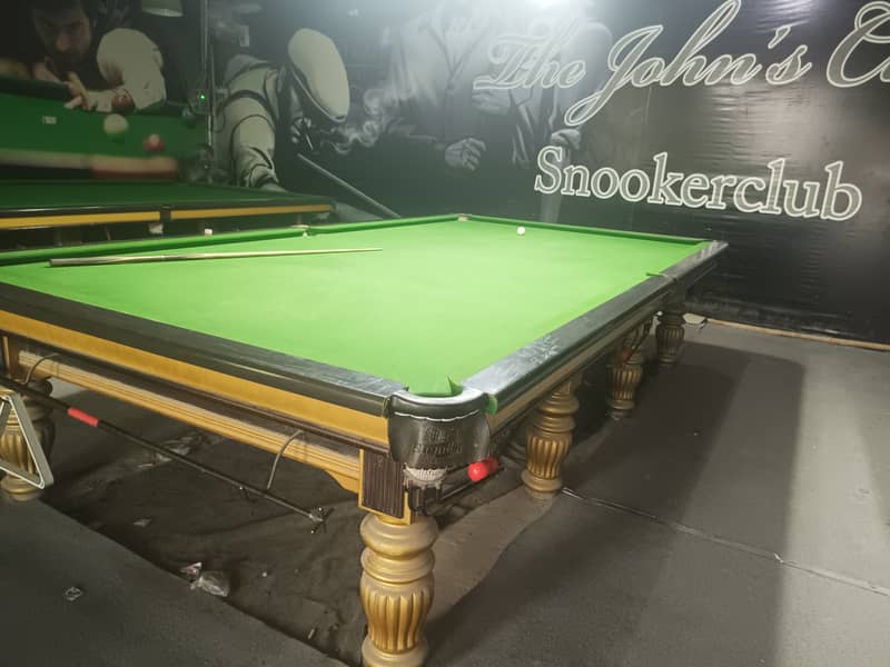 Full Setup Snooker tables,cue,fan 15