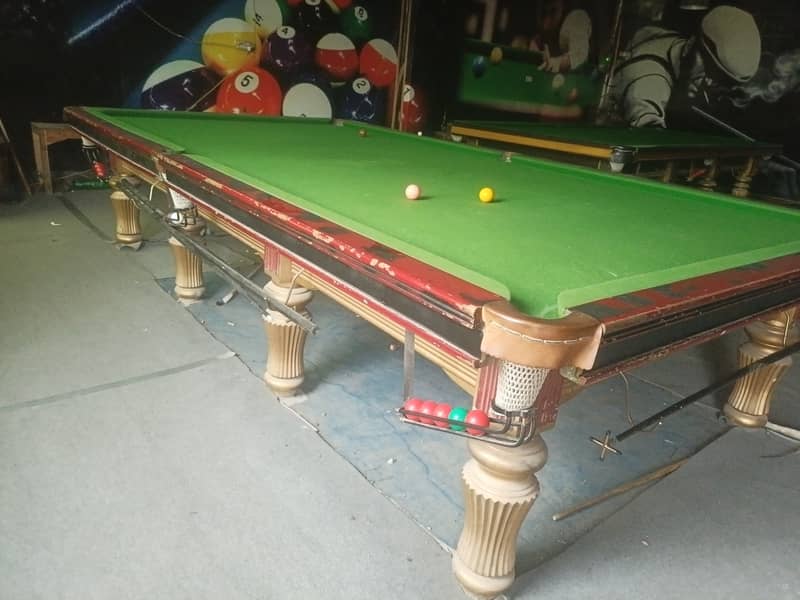 Full Setup Snooker tables,cue,fan 17