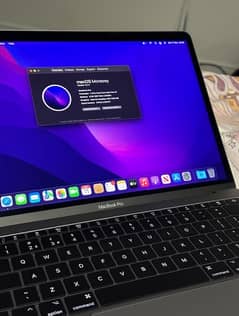 MACBOOK Pro Core i5 LATE 2016 UK Model