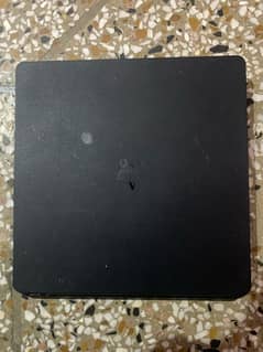 PS4 slim 500 gb used with controller