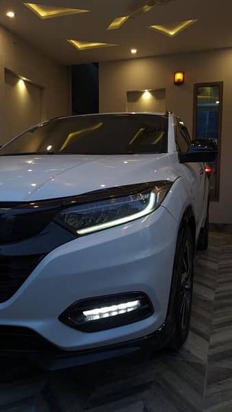 Honda Vezel 2018 1