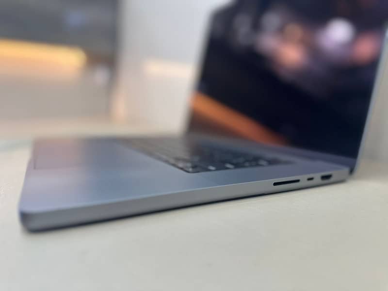 Apple MacBook Pro 2021 M1 Pro 16.2" 512GB SSD stock available 6