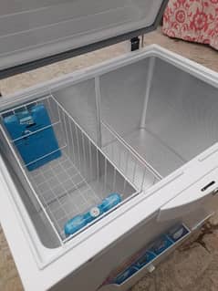 ALMOST NEW Dawlance Single Door Chest Freezer DF-300 ES 230 Litres