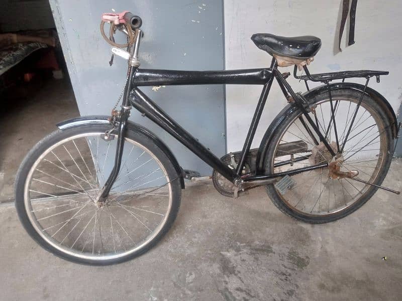 Excellent Condition Bicycle 1