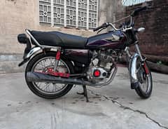 Honda 125 /17  full ok bike ha