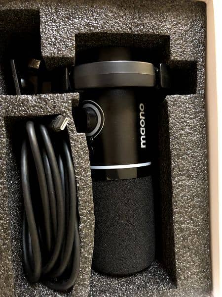 Maono  Mic for Sale (new) 2