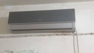 1.5 Ton Gree Ac non inverter