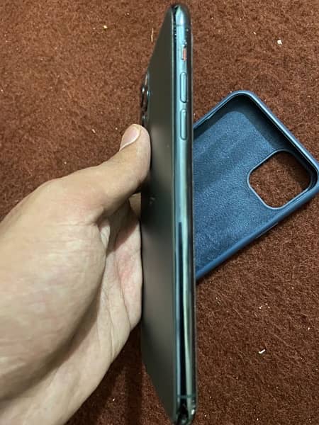 iPhone 11 Pro max 256 gb sim lock 1