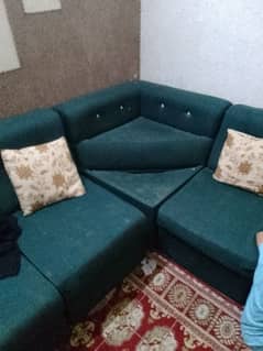 7 seater L shaped sofa in good condition