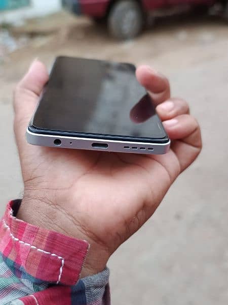 Infinix Hot 30 condition 10/10 Ram 8-8 GB hai storage 128 GB 7