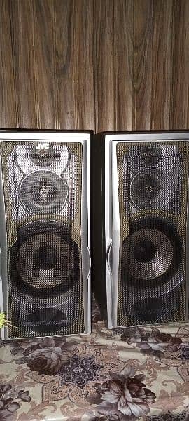 JVC woofer speakers 0