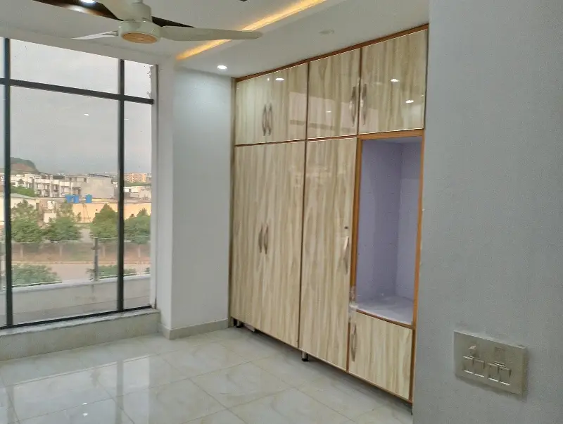 bahria Enclave sector G 2 bedroom TV launch kitchen apartment available for rent