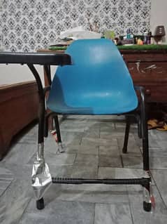 School & college chairs (9 pieces)