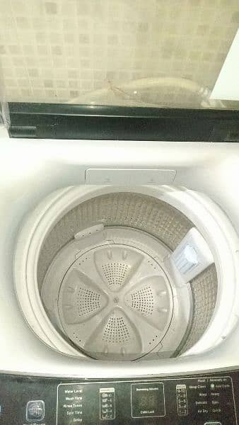 fully automatic 8kg haier washing machine Model number (HWM85-826) 2