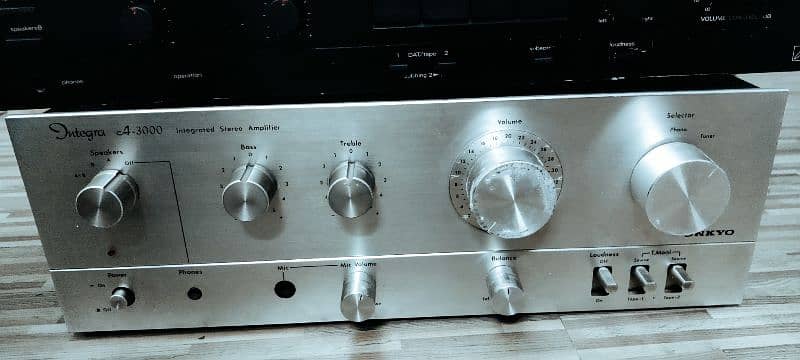 onkyo integra 3000/Luxman LV 111 1