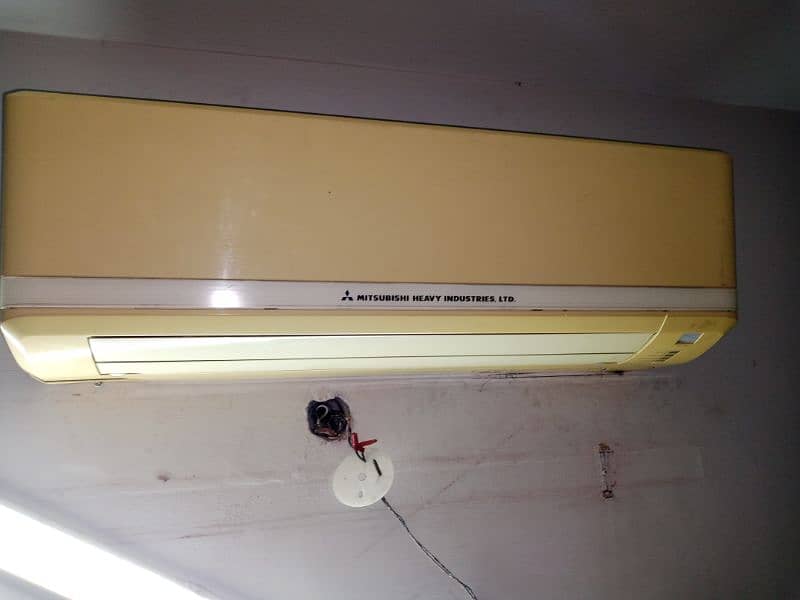 Mitsubishi heavy duty ac / complete working ma hai laga hua hai ac 0