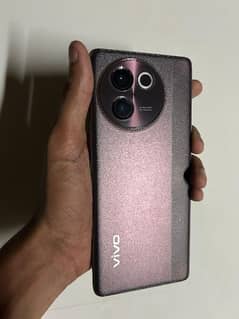 Vivo V30e