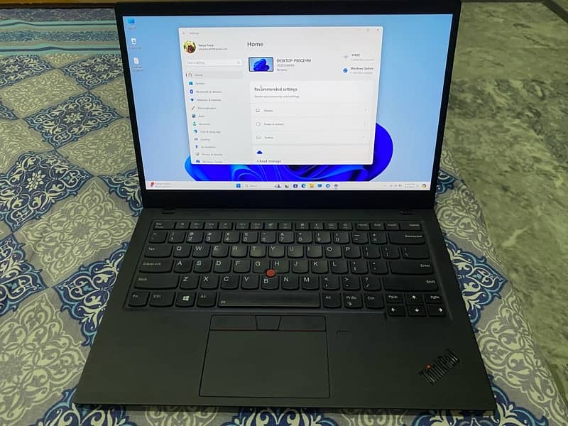 Lenovo X1 carbon i5 8th gen 7