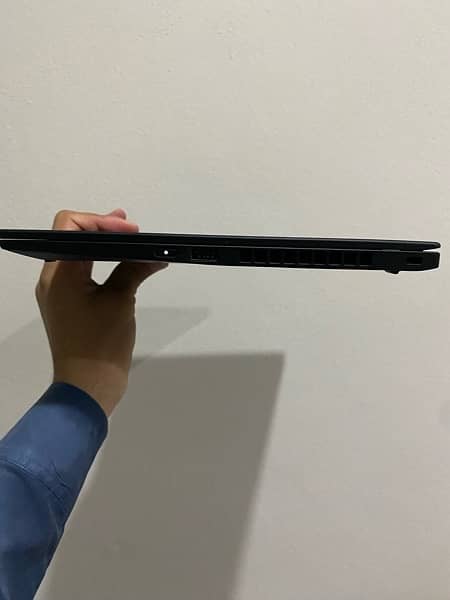 Lenovo X1 carbon i5 8th gen 15