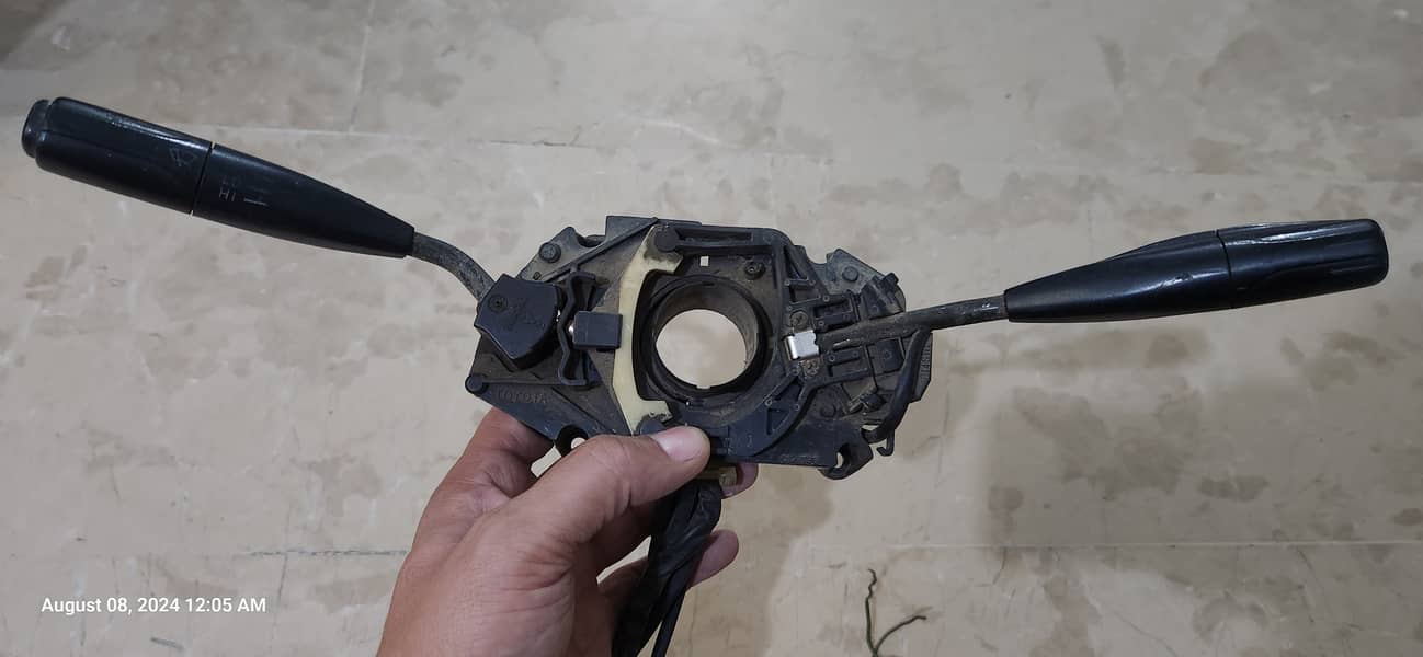 Toyota Indus/Hilux Switch Assembly 0