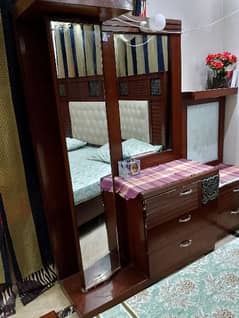 bed side table dressing table 0