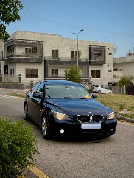 BMW 5 Series 2003 1